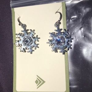Silpada Snowflake Earrings - Retired